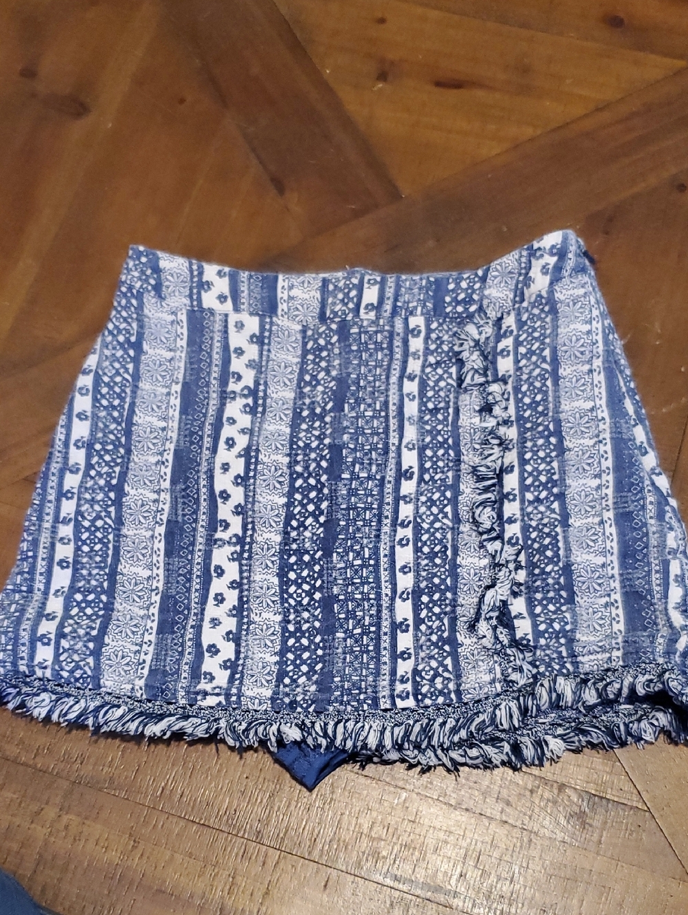 Flying Tomato Blue and White Patterned Fringe Skort